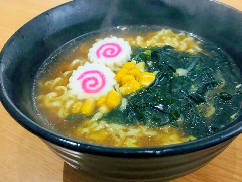 わかめとコーンのラーメン